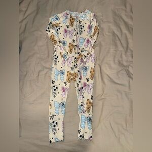 NWOT Bluey Bows Bamboo Zippy Pajamas - Size 12-18 Months